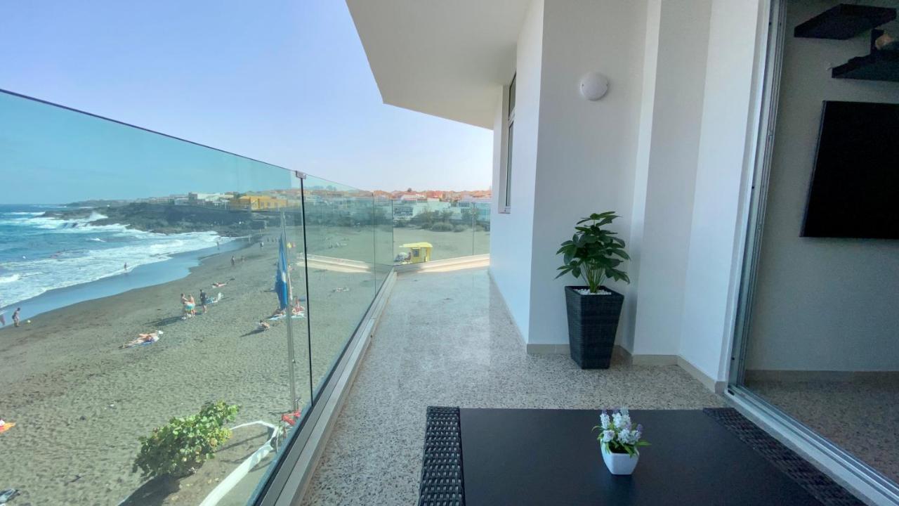 Hermoso Edificio Frente Al Mar Con Gran Terraza Y Hermosas Vistas Las Palmas de Gran Canaria Exterior photo