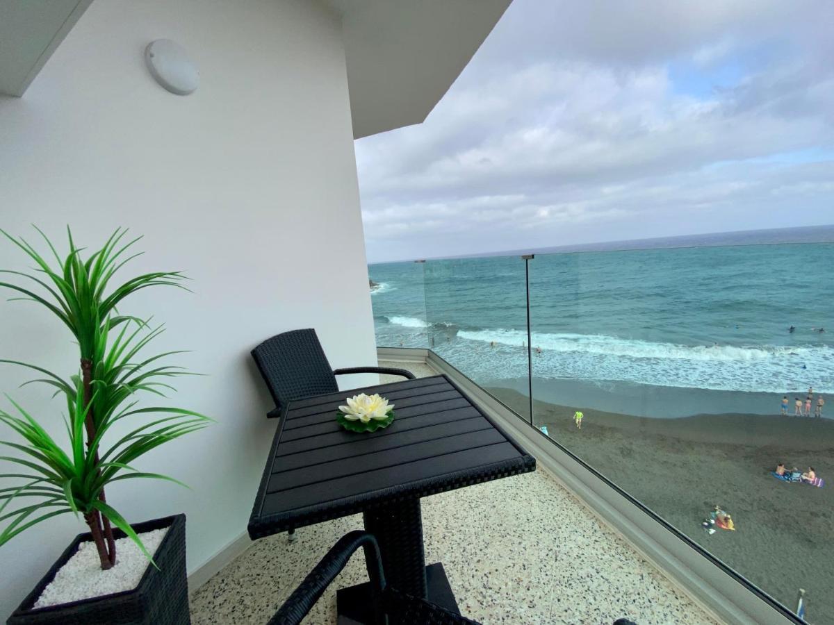 Hermoso Edificio Frente Al Mar Con Gran Terraza Y Hermosas Vistas Las Palmas de Gran Canaria Exterior photo
